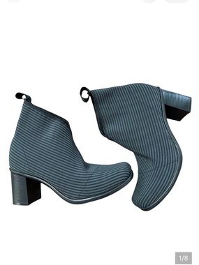 Charleston Shoe Co Telfair Ankle Boot Woven Black Stripe Stretch Women's Size 8